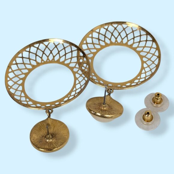 Vintage Monet Pearly Cut Out Earrings - Picture 5 of 7